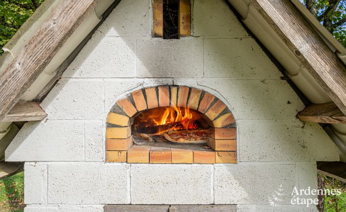 Gemtliches Chalet in Tenneville fr 4 Personen/3 Erwachsene mit 2 Schlafzimmern, Spielzimmer, Babyecke und Panoramablick