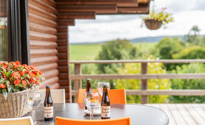 Gemtliches Chalet in Tenneville fr 4 Personen/3 Erwachsene mit 2 Schlafzimmern, Spielzimmer, Babyecke und Panoramablick