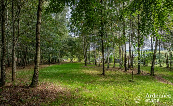 Gemtliches Chalet in Tenneville fr 4 Personen/3 Erwachsene mit 2 Schlafzimmern, Spielzimmer, Babyecke und Panoramablick