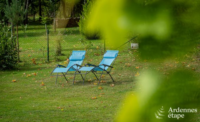 Gemtliches Chalet in Tenneville fr 4 Personen/3 Erwachsene mit 2 Schlafzimmern, Spielzimmer, Babyecke und Panoramablick