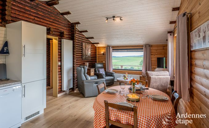Gemtliches Chalet in Tenneville fr 4 Personen/3 Erwachsene mit 2 Schlafzimmern, Spielzimmer, Babyecke und Panoramablick