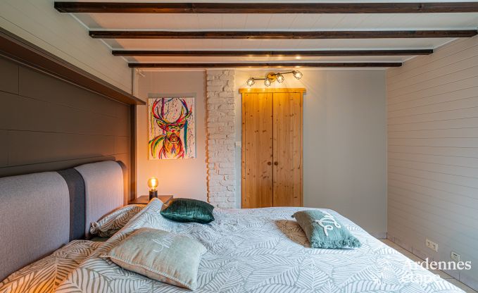 Modernes und komfortables Chalet in Tenneville fr vier Personen - mit Sauna, privatem Garten und Nhe zu Saint-Hubert