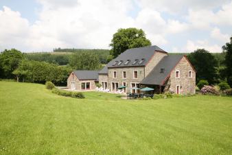 Schöne 4-Sterne-Villa für 26 Personen in den Ardennen (Tenneville)