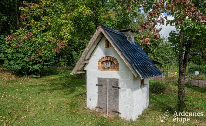 Gemtliches Chalet in Tenneville fr 4 Personen/3 Erwachsene mit 2 Schlafzimmern, Spielzimmer, Babyecke und Panoramablick