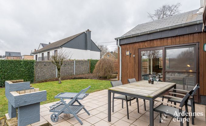 Modernes und komfortables Chalet in Tenneville f�r vier Personen - mit Sauna, privatem Garten und N�he zu Saint-Hubert