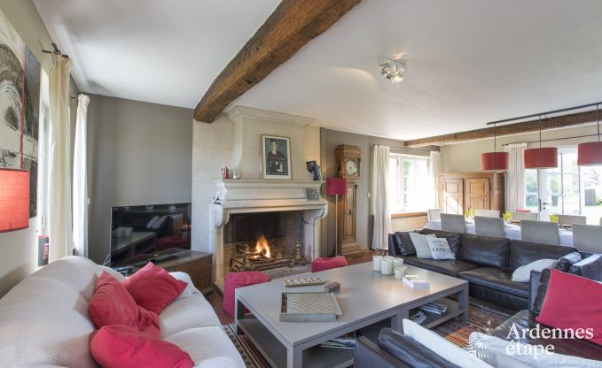 Gerumiges Ferienhaus fr 9 Personen in Tinlot mit 4 Schlaf- und Badezimmern, Schwimmbad, Privatgarten und Spielmglichkeiten