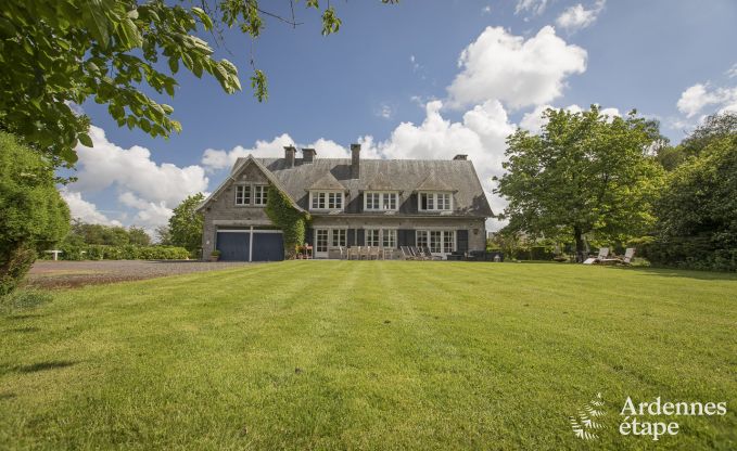 Gerumiges Ferienhaus fr 9 Personen in Tinlot mit 4 Schlaf- und Badezimmern, Schwimmbad, Privatgarten und Spielmglichkeiten