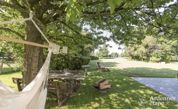 Gerumiges Ferienhaus fr 9 Personen in Tinlot mit 4 Schlaf- und Badezimmern, Schwimmbad, Privatgarten und Spielmglichkeiten