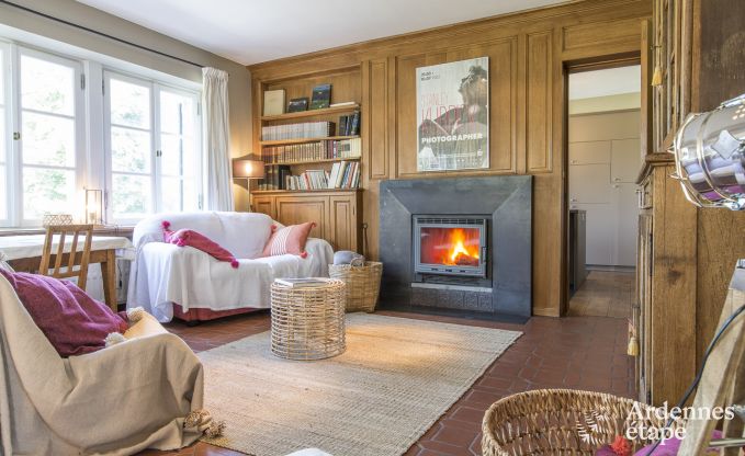 Gerumiges Ferienhaus fr 9 Personen in Tinlot mit 4 Schlaf- und Badezimmern, Schwimmbad, Privatgarten und Spielmglichkeiten