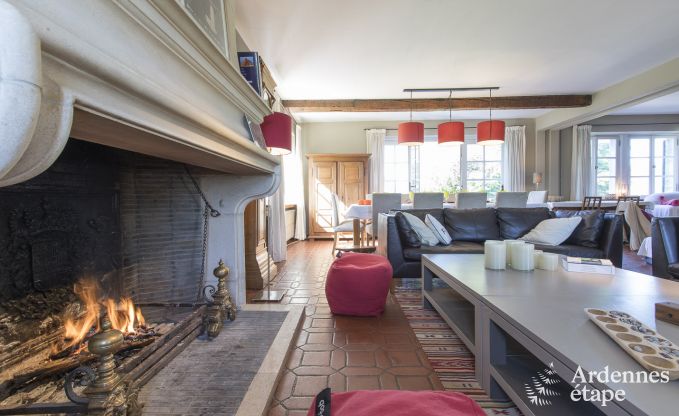 Gerumiges Ferienhaus fr 9 Personen in Tinlot mit 4 Schlaf- und Badezimmern, Schwimmbad, Privatgarten und Spielmglichkeiten