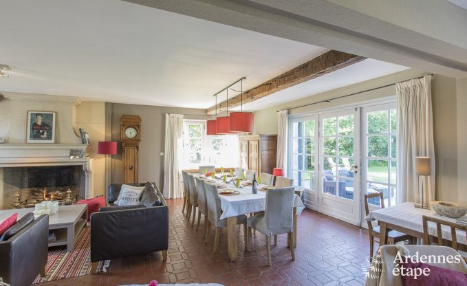 Gerumiges Ferienhaus fr 9 Personen in Tinlot mit 4 Schlaf- und Badezimmern, Schwimmbad, Privatgarten und Spielmglichkeiten