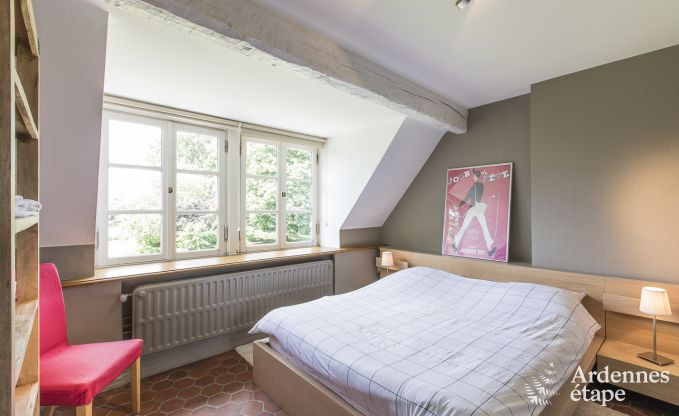 Gerumiges Ferienhaus fr 9 Personen in Tinlot mit 4 Schlaf- und Badezimmern, Schwimmbad, Privatgarten und Spielmglichkeiten