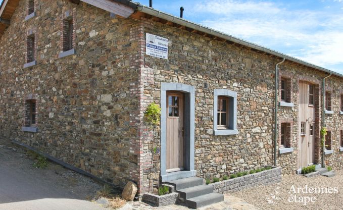 Zum Ferienhaus umgebautes Bauernhaus zur Vermietung in Trois-Ponts