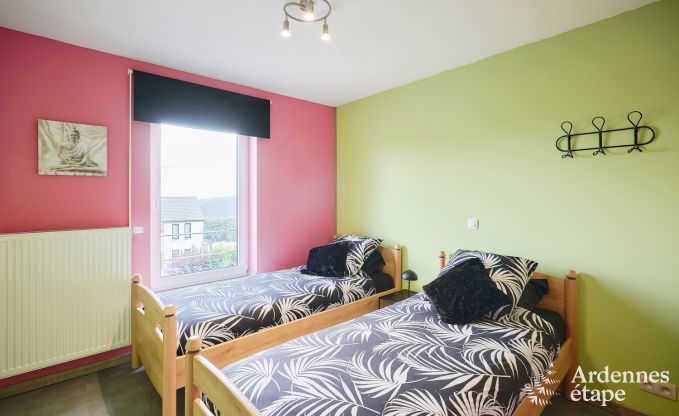 Ferienhaus in Trois-Ponts fr 8 Personen mit Sauna, Spielzimmer und Privatgarten