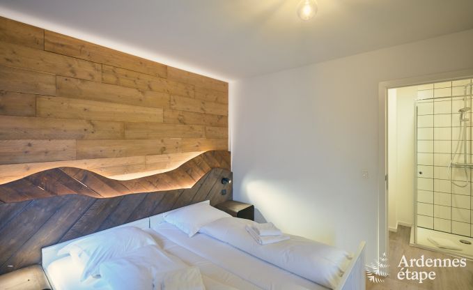 Gerumiges und luxurises  Ferienhaus mit Pool in Trois-Ponts, Ardennen