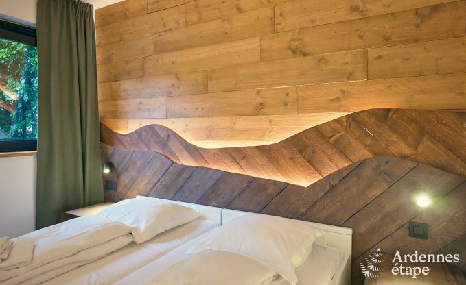 Gerumiges und luxurises  Ferienhaus mit Pool in Trois-Ponts, Ardennen