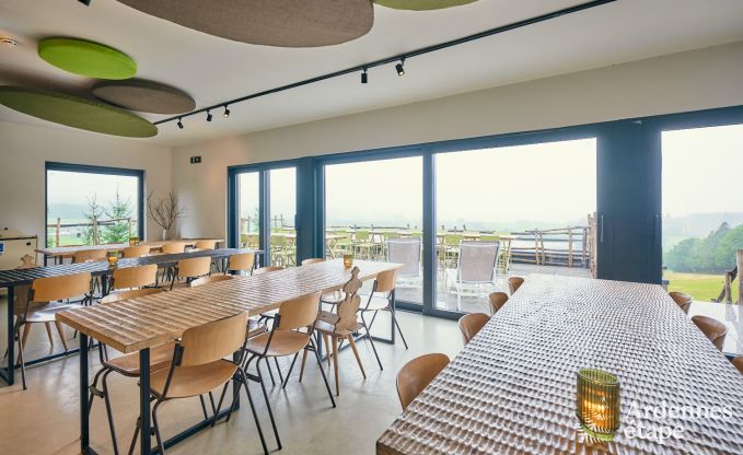 Gerumiges und luxurises  Ferienhaus mit Pool in Trois-Ponts, Ardennen