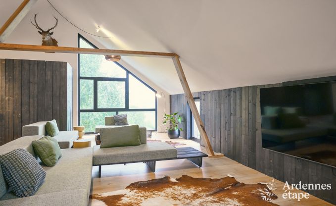 Gerumiges und luxurises  Ferienhaus mit Pool in Trois-Ponts, Ardennen