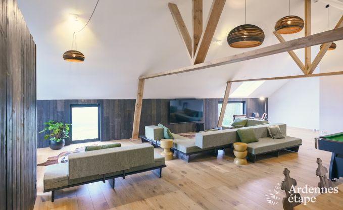 Gerumiges und luxurises  Ferienhaus mit Pool in Trois-Ponts, Ardennen