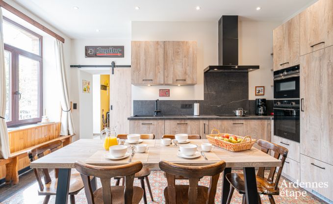 Einzigartiges Ferienhaus mit 2 Schlafzimmern in Vaux-sur-Sure