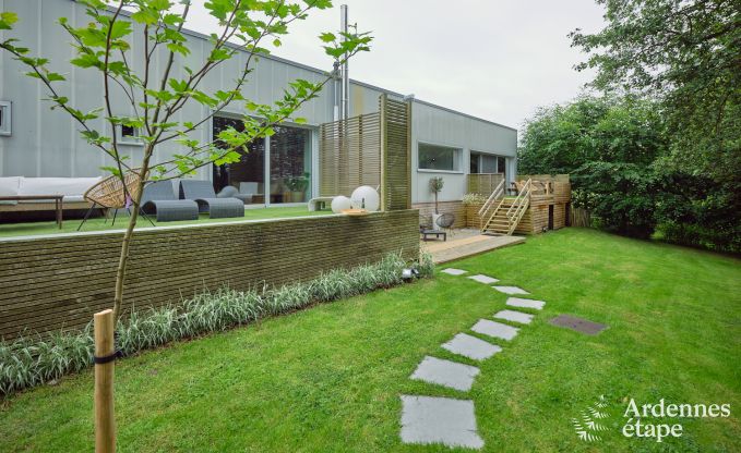 Au�ergew�hnliches Ferienhaus mit tollem Wellnessbereich und privatem Pool in Vaux -sur - S�re