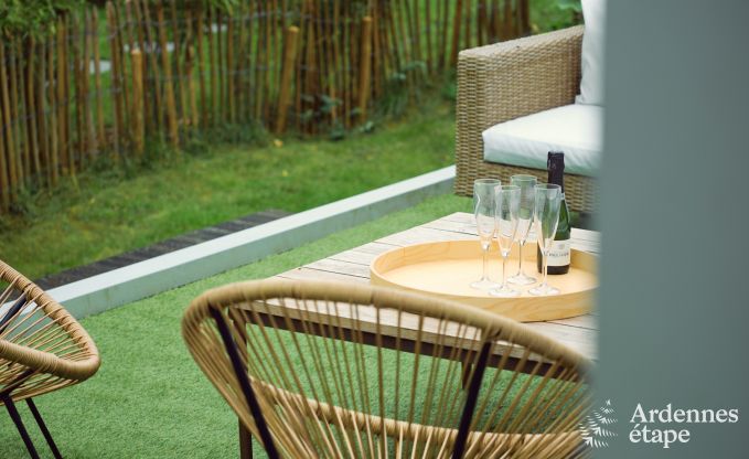 Au�ergew�hnliches Ferienhaus mit tollem Wellnessbereich und privatem Pool in Vaux -sur - S�re