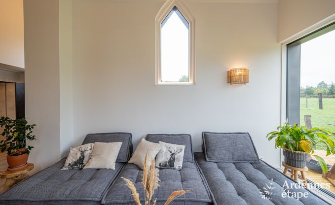 Ferienaufenthalt in einer ehemaligen Kapelle in Vaux-sur-S�re, Ardennen