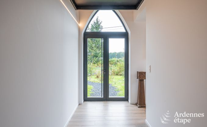 Ferienaufenthalt in einer ehemaligen Kapelle in Vaux-sur-S�re, Ardennen