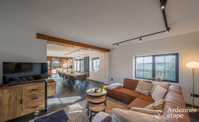 Chalet mit Whirlpool, Billardtisch und herrlichem Ausblick in Vencimont f�r 6 Personen