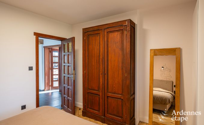 Chalet mit Whirlpool, Billardtisch und herrlichem Ausblick in Vencimont f�r 6 Personen