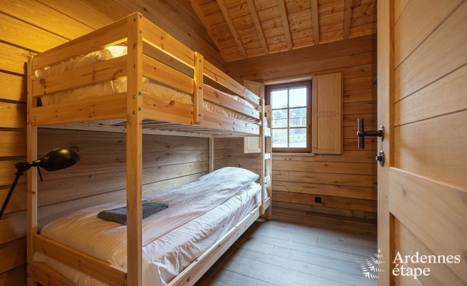 Au�ergew�hnliches Pfahlhaus als Ferienhaus in Vencimont