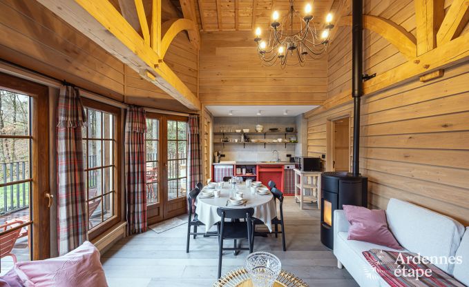 Au�ergew�hnliches Pfahlhaus als Ferienhaus in Vencimont