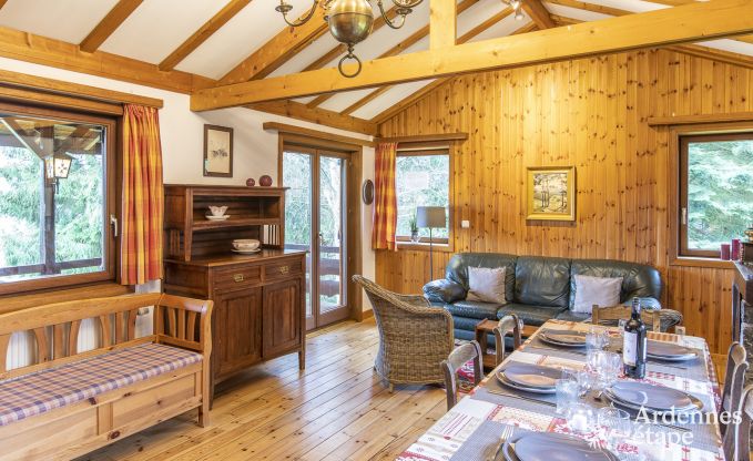 Chalet fr 5 Personen mit Panoramablick ber Vencimont