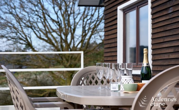 Charmantes Chalet in Vencimont f�r 4-6 Personen: renoviert 2025, familienfreundliche Annehmlichkeiten und fahrradfreundliche Lage