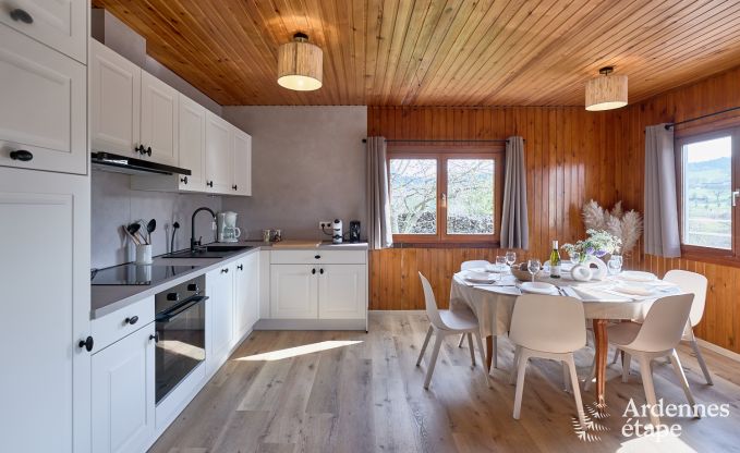 Charmantes Chalet in Vencimont f�r 4-6 Personen: renoviert 2025, familienfreundliche Annehmlichkeiten und fahrradfreundliche Lage