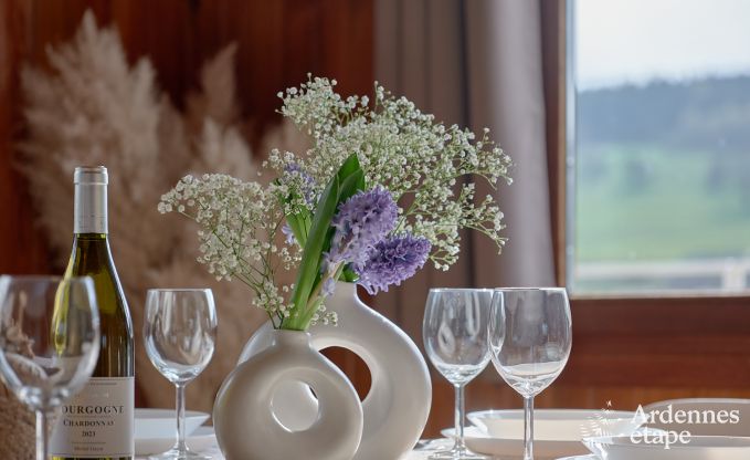 Charmantes Chalet in Vencimont f�r 4-6 Personen: renoviert 2025, familienfreundliche Annehmlichkeiten und fahrradfreundliche Lage