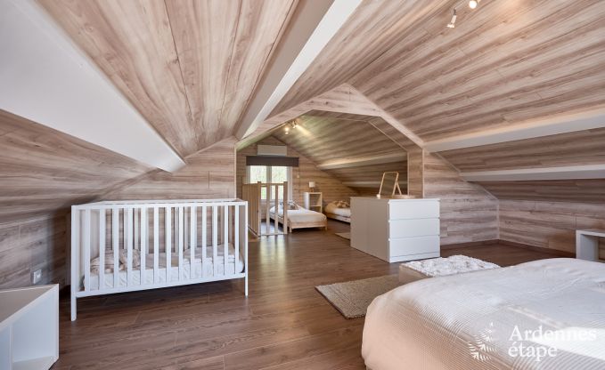 Charmantes Chalet in Vencimont f�r 4-6 Personen: renoviert 2025, familienfreundliche Annehmlichkeiten und fahrradfreundliche Lage