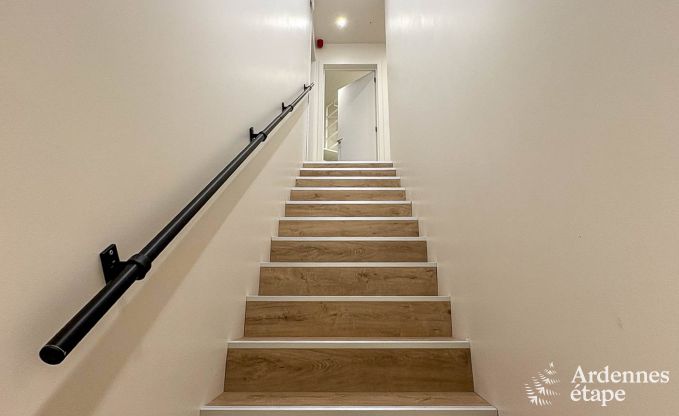 Ger�umiges Ferienhaus in Vencimont f�r 13 Personen mit 6 Schlaf- und Badezimmern und Privatgarten mit Trampolin und Boule