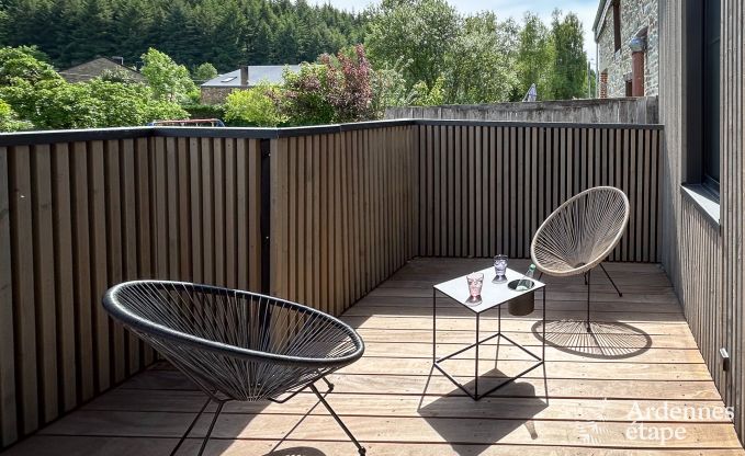 Ferienhaus f�r 3 Paare in Vencimont mit 3 Schlafzimmern und 3 Badezimmern, Bar und Privatgarten