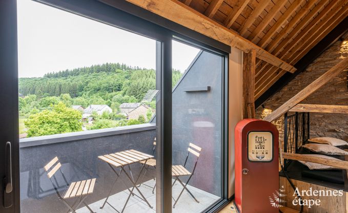 Ferienhaus f�r 3 Paare in Vencimont mit 3 Schlafzimmern und 3 Badezimmern, Bar und Privatgarten