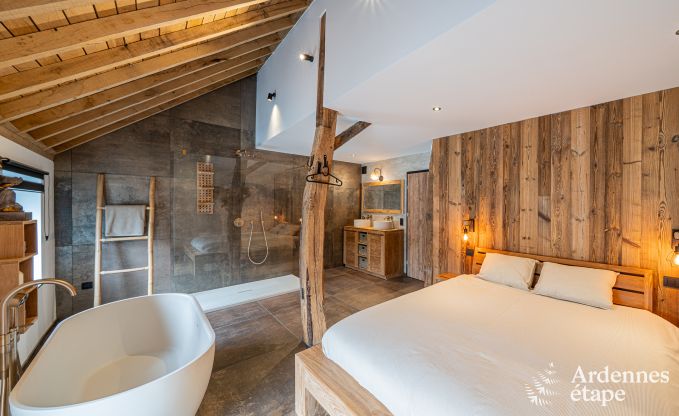 Ferienhaus f�r 3 Paare in Vencimont mit 3 Schlafzimmern und 3 Badezimmern, Bar und Privatgarten