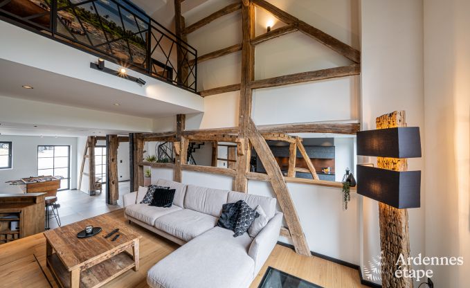 Ferienhaus f�r 3 Paare in Vencimont mit 3 Schlafzimmern und 3 Badezimmern, Bar und Privatgarten