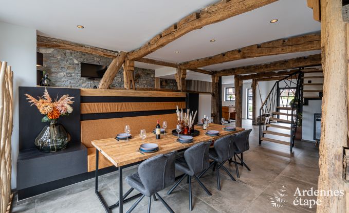 Ferienhaus f�r 3 Paare in Vencimont mit 3 Schlafzimmern und 3 Badezimmern, Bar und Privatgarten