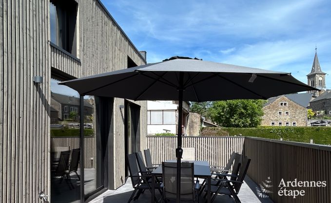 Ferienhaus f�r 3 Paare in Vencimont mit 3 Schlafzimmern und 3 Badezimmern, Bar und Privatgarten