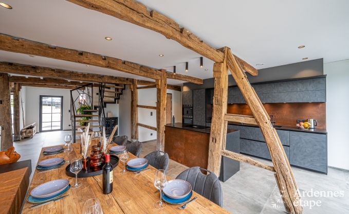 Ferienhaus f�r 3 Paare in Vencimont mit 3 Schlafzimmern und 3 Badezimmern, Bar und Privatgarten