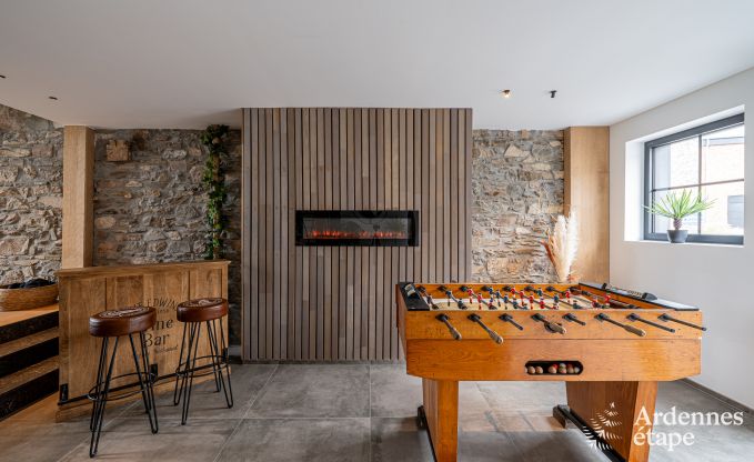 Ferienhaus f�r 3 Paare in Vencimont mit 3 Schlafzimmern und 3 Badezimmern, Bar und Privatgarten