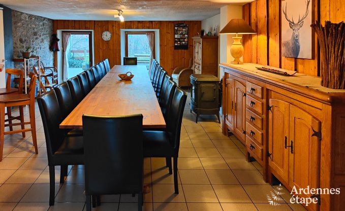 Groes Ferienhaus in der Nhe von Vielsalm fr 21 Personen mit 7 Schlafzimmern, 4 Badezimmern, Spielzimmer und Privatgarten