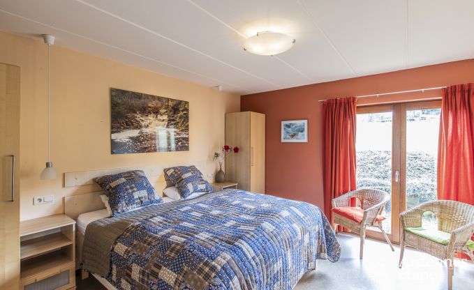 Ger�umiges Ferienhaus in Vielsalm f�r 22 Personen mit 10 Schlafzimmern, Spielzimmer, Sauna und gro�em Garten