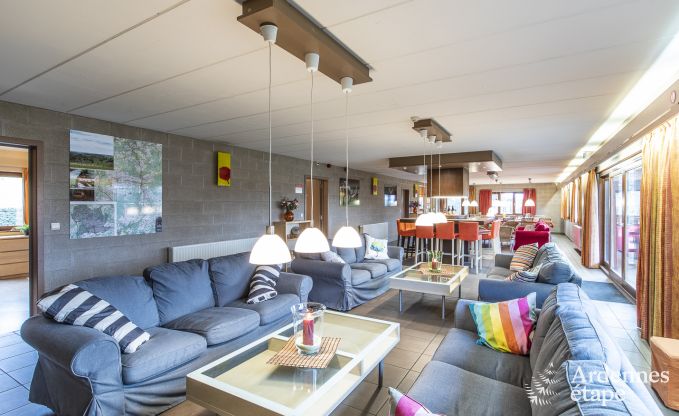 Ger�umiges Ferienhaus in Vielsalm f�r 22 Personen mit 10 Schlafzimmern, Spielzimmer, Sauna und gro�em Garten