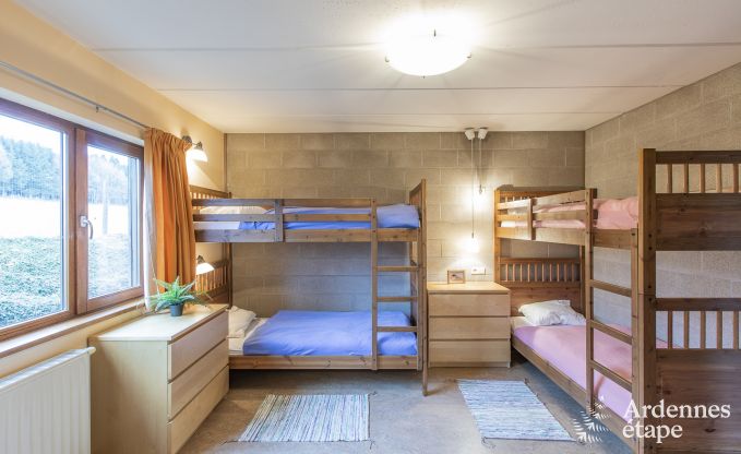 Ger�umiges Ferienhaus in Vielsalm f�r 22 Personen mit 10 Schlafzimmern, Spielzimmer, Sauna und gro�em Garten
